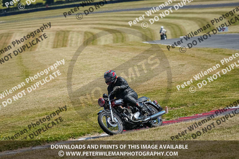 cadwell park;cadwell park photographs;cadwell trackday photographs;enduro digital images;event digital images;eventdigitalimages;peter wileman photography;racing digital images;trackday digital images;trackday photos